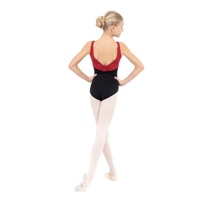 Capezio C'est La Vie Étoile Leotard, Mädchen-Trikot mit breiten Trägern Capezio C'est La Vie Étoile Leotard, Mädchen-Trikot mit breiten Trägern - Rot scarlet Capezio