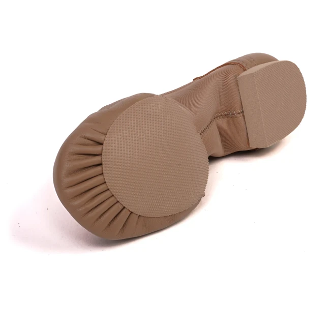 Capezio Nova, Kinder Slip-On Jazzschuhe Capezio Nova, Kinder Slip-On Jazzschuhe - Karamell