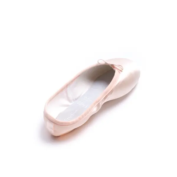 Freed of London Studios II, Spitzenschuhe